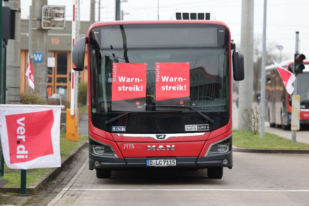 Kitas and U-Bahn closures: Cologne among cities hit by strikes Tuesday