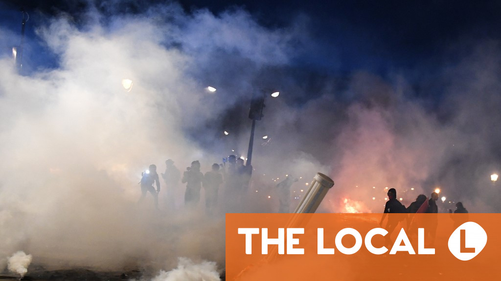 EXPLAINED: Why do French police love to use tear gas so much? 1 EXPLAINED: Why do French police love to use tear gas so much?