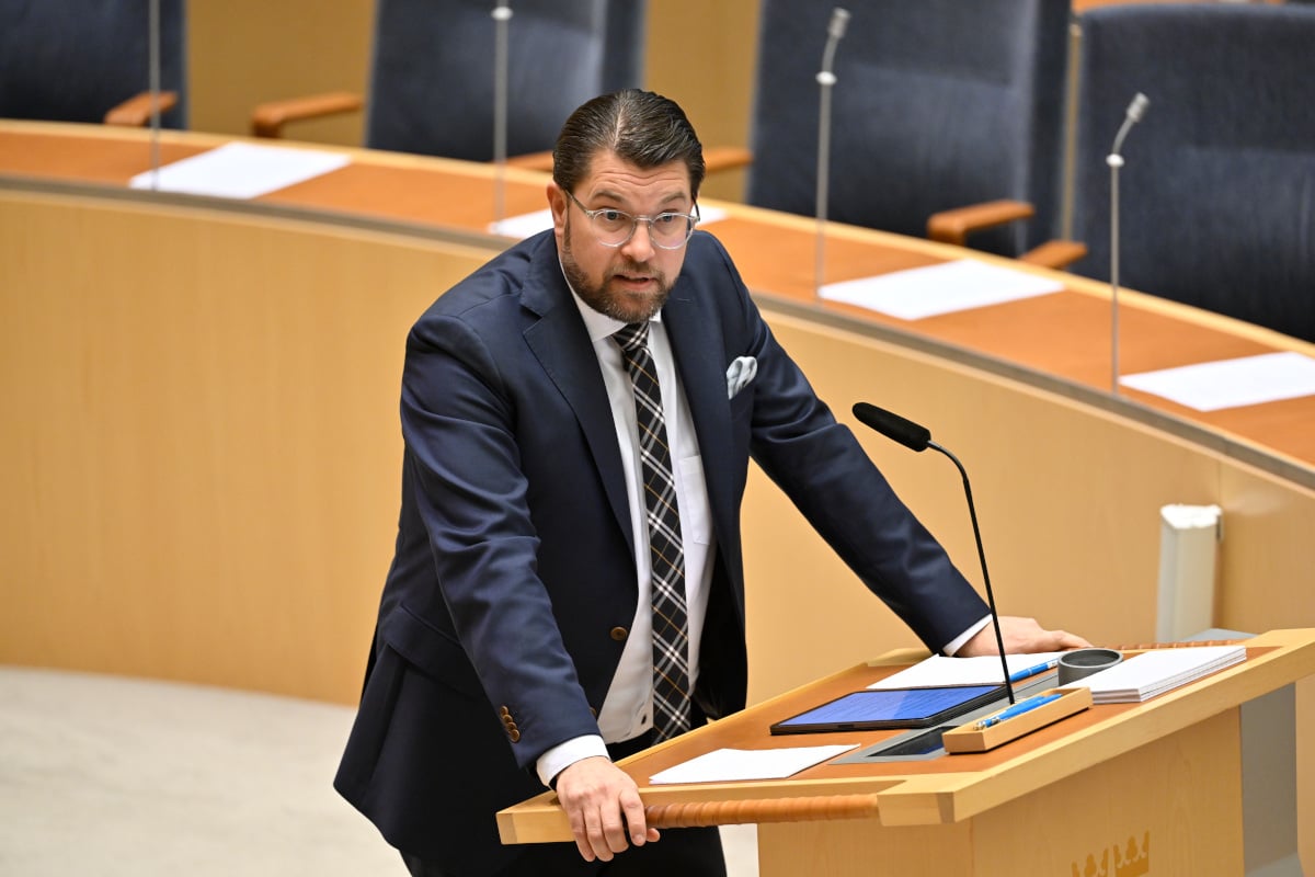 Sweden Democrats call for ban on new citizenships until tougher rules are in place