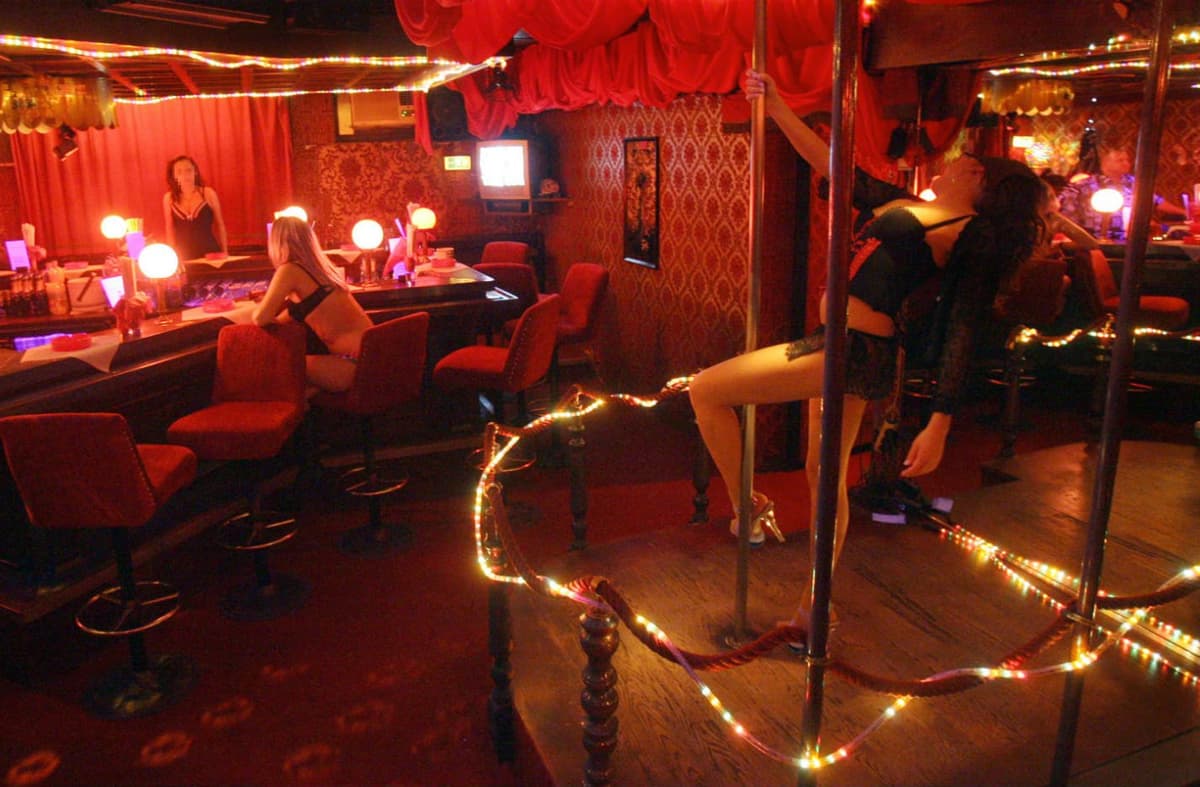 Munich court dismisses bare-faced cheek of strip club bill