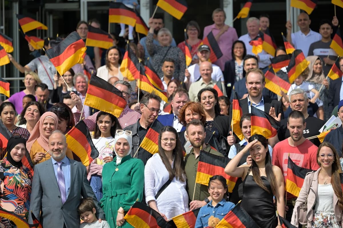Who's behind the latest surge of citizenship applications in Germany?