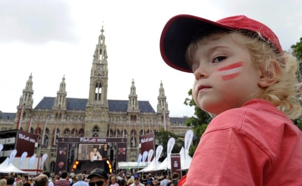 EXPLAINED: What is the '2-year rule' for new Austrian citizens?