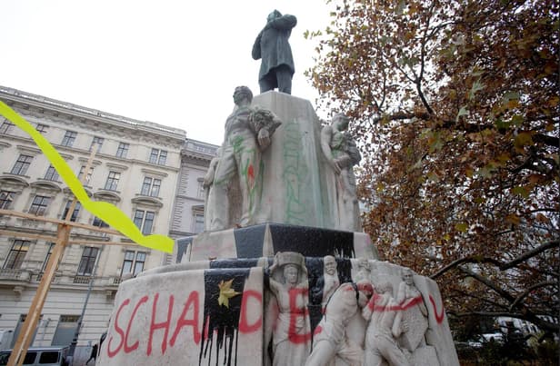 Why the statue of a controversial former Vienna mayor will be tilted