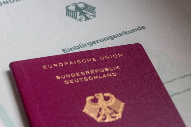 When might Germany's dual citizenship law get final signature?