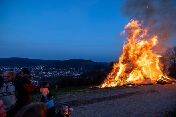 Living in Germany: Strikes averted, Spargelautomat and Easter bonfires