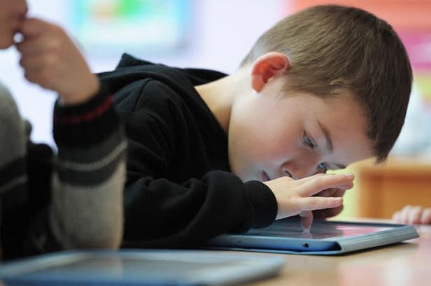 How France plans to protect kids from too much screen time