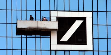 Deutsche Bank drops 2008 targets after posting Q1 loss