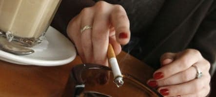 Berlin to enforce smoking ban halfheartedly