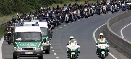 German biker gangs descend on murder trial