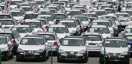 Hail pummels 30,000 new VWs