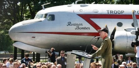 Pilots return for 60th Berlin Airlift anniversary