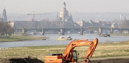 Dresden keeps UNESCO heritage status – for now