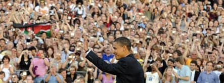 Obama dazzles over 200,000 in Berlin