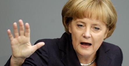 Merkel demands better global financial regulation