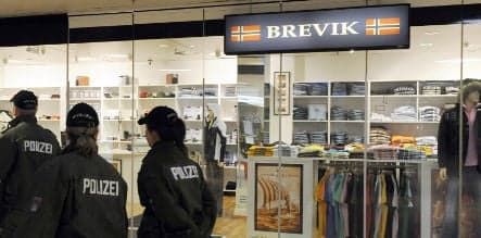 Protests force Hamburg Neo Nazi clothes shop to close