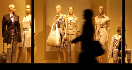 Germans still shopping despite financial crisis