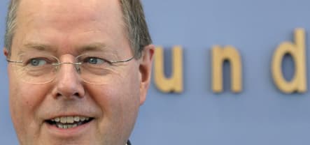 Steinbrück: Berlin not mulling nationalizing banks - for now
