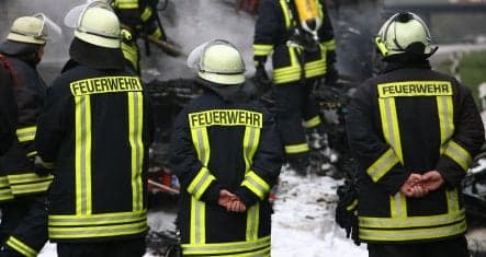 Man ignites own flat to see neighbours burn