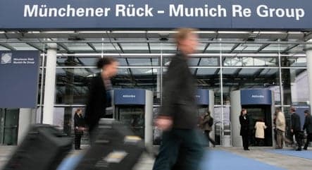 Munich Re to buy US insurer HSB Group