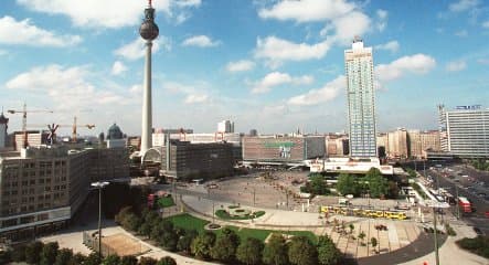 Berlin bans public drinking around Alexanderplatz