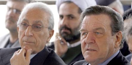 Schröder slammed for 'private' visit to Iran