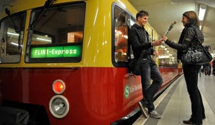 Germans look for love on the 'Flirt Express' speed dating train