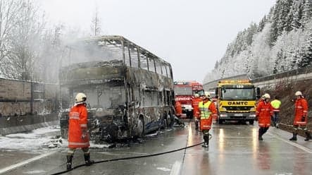 German ski bus bursts into flames in Austria