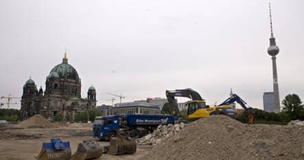 Bauhaus head trashes Berlin building plans