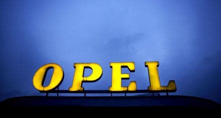 Guttenberg moots trust to save Opel