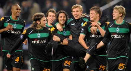 Bremen win breaks hearts in Hamburg