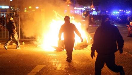 Hamburg street festival ends with riot