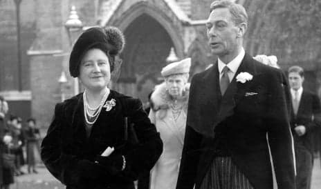 Queen Mother's letter tells of brush with Luftwaffe bombing