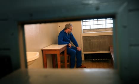 Former Stasi prisoner goes back to jail for art