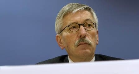 Bundesbank boss hints Sarrazin should quit