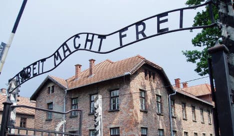 Notorious Auschwitz entry gate stolen
