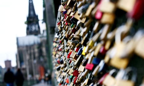 Folklorists baffled over 'love locks' in Cologne