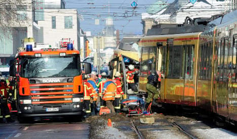 Tram collision injures 27 in Karlsruhe