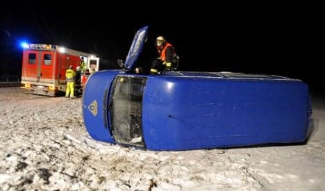 Accidents close icy autobahns nationwide
