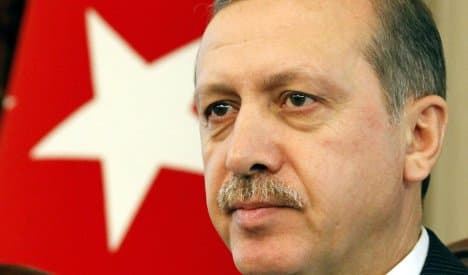 Erdogan urges German Turks not to integrate