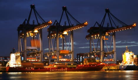 France attacks hefty German trade surplus