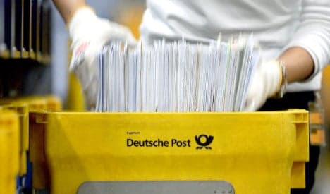 Deutsche Post returns to profit in 2009
