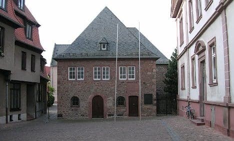 Arsonists attack Rhineland synagogue