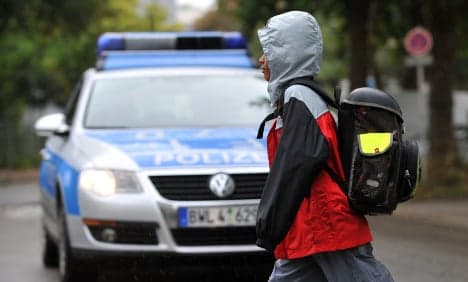 Armed man sighted near Berlin school yard