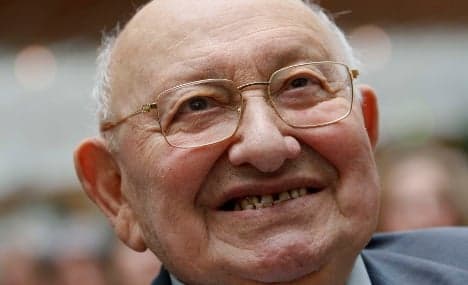 Feisty 'literature pope' Reich-Ranicki turns 90
