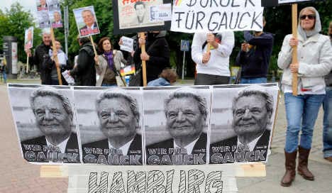 Gauck not intending to damage Merkel in presidential race