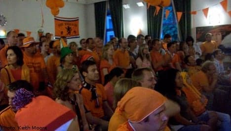 Stockholm goes orange as Dutch claim final spot