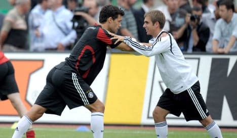 Lahm to Ballack: I want to stay on as captain