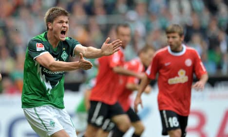 Slumping Bremen aim to come back against Hannover