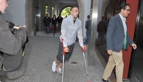 Bayern's Ribery sidelined for a month with ankle injury
