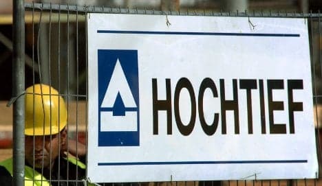 Hochtief hopes Qatar stake will fend off ACS